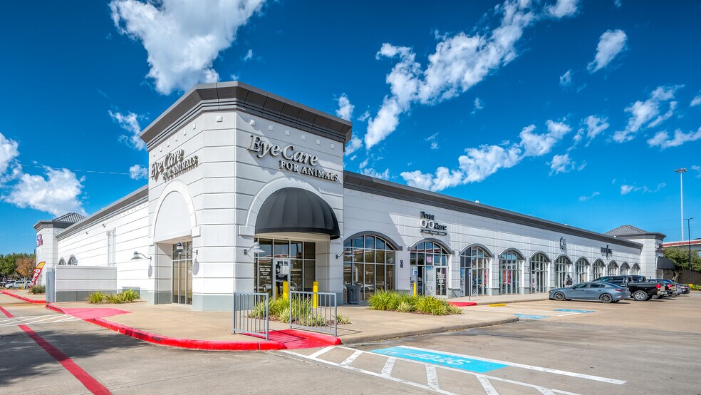 More Photos Of 17175-17395 SH 249, Houston Unknown For Lease