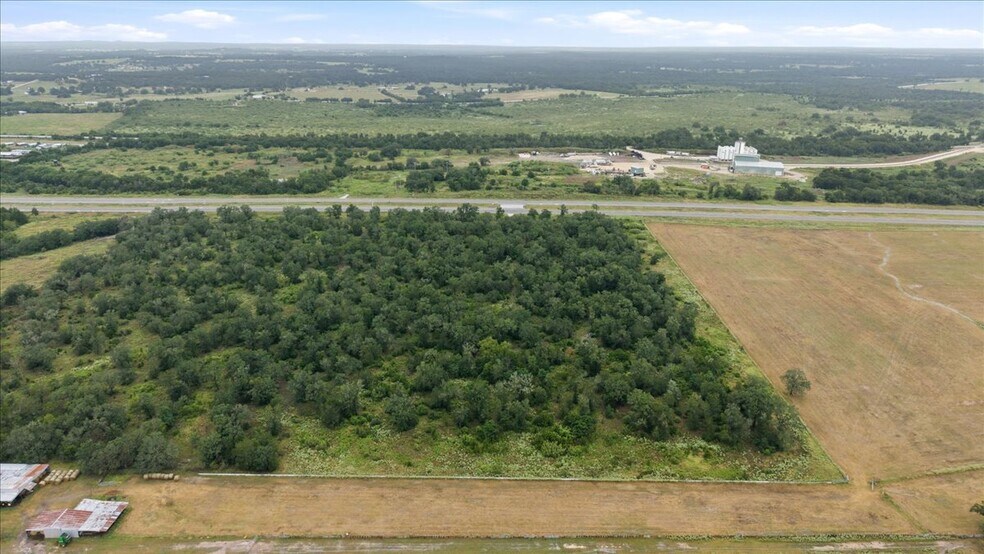 More Photos Of TBD US Highway 290, Paige Land For Lease