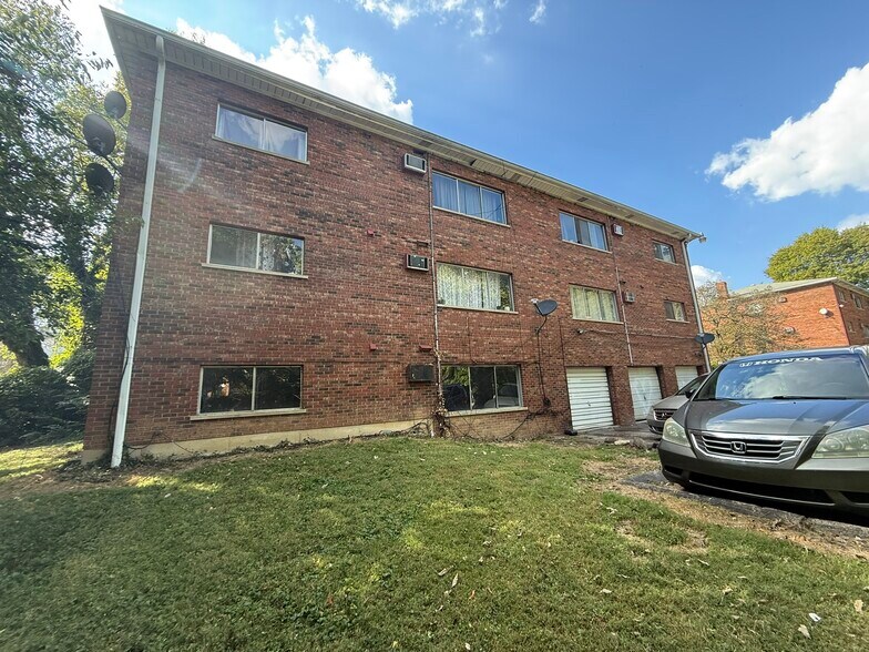 More Photos Of 944 Seton Ave, Cincinnati Apartments For Sale