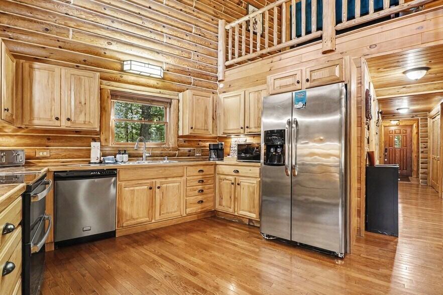 More Photos Of 6926 Aarwood Trail NW, Rapid City Hotel For Sale