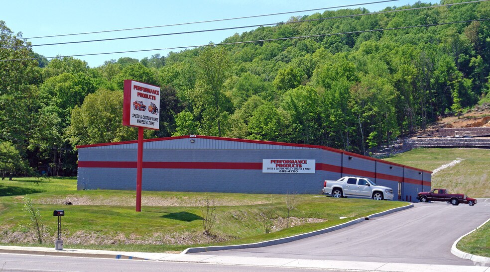 More Photos Of 1345 Callahan Dr, Knoxville Distribution For Sale