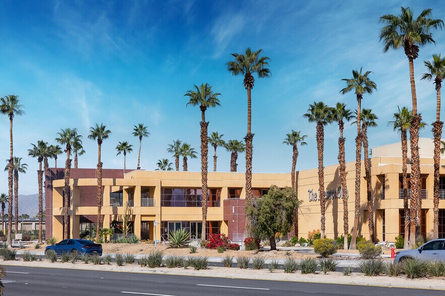 More Photos Of 750 N Gene Autry Trl, Palm Springs Showroom For Sale