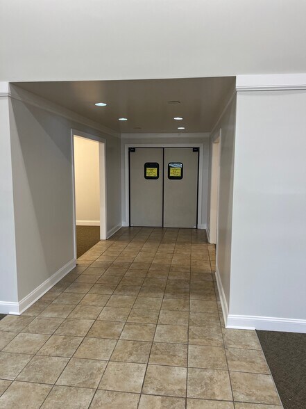 More Photos Of 209 N Church St, Lake City Storefront For Sale
