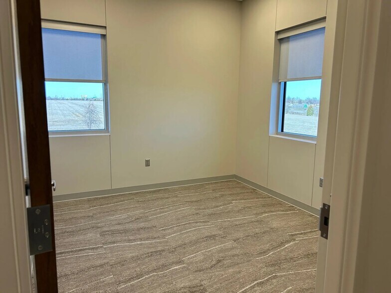 More Photos Of 8516 S Portland Ave, Oklahoma City Medical For Lease