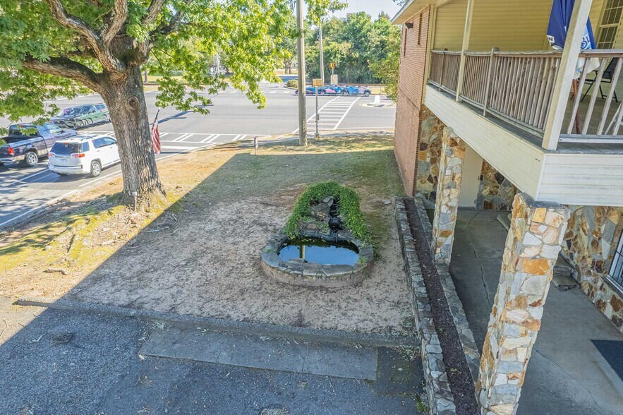 More Photos Of 19 Glenn Carrie Rd, Hull Office For Sale