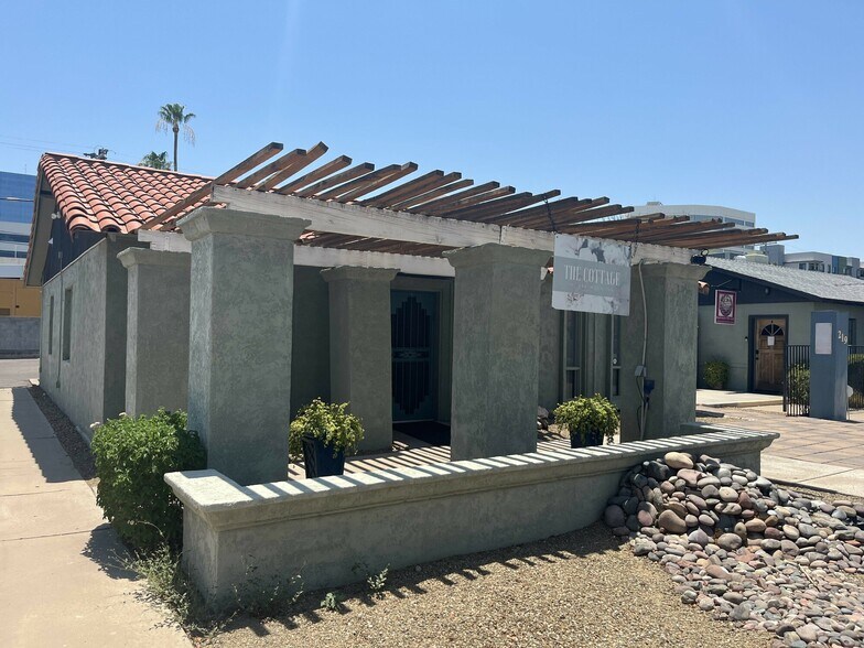 More Photos Of 219 E Lexington Ave, Phoenix Office Residential For Sale