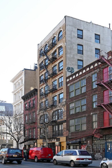 More Photos Of 334-336 Bowery, New York Apartments For Lease