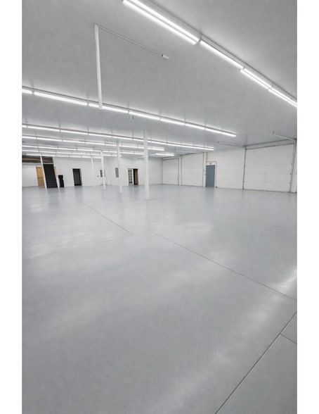More Photos Of 4375 W Copper Hills Pky, West Jordan Warehouse For Lease