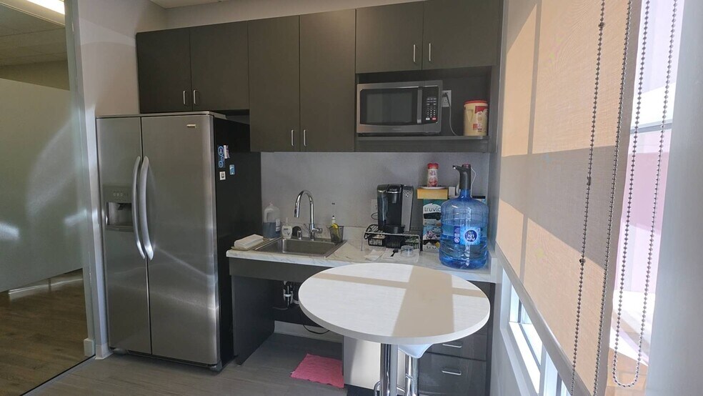 More Photos Of 43360 Mission Blvd, Fremont Office For Lease