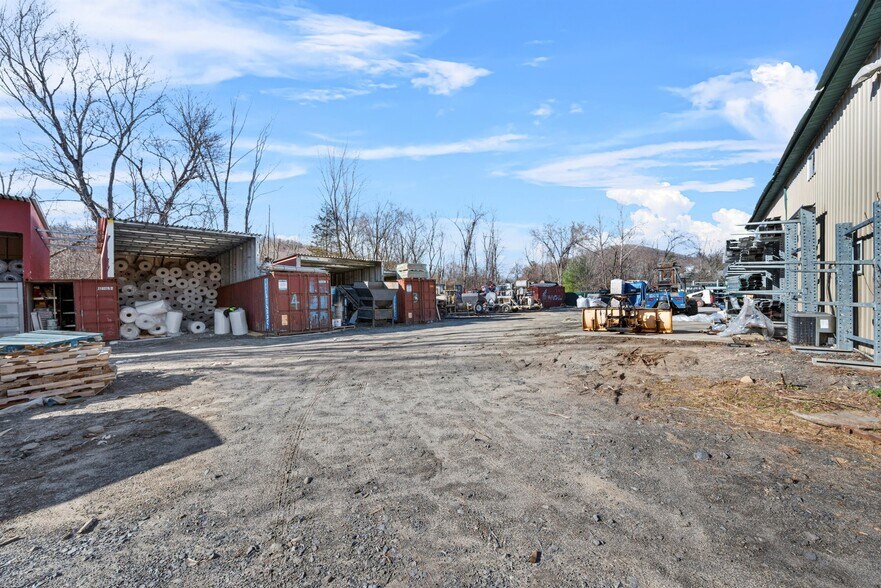 More Photos Of 1195 State Route 208, Monroe Unknown For Lease