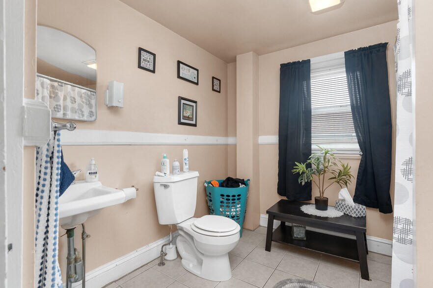 More Photos Of 27 Pike St, West Warwick Storefront Retail Residential For Sale