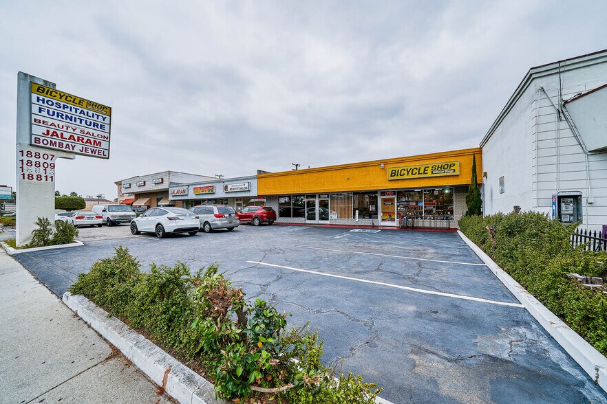 More Photos Of 18807-18809 Pioneer Blvd, Artesia Storefront Retail Office For Sale
