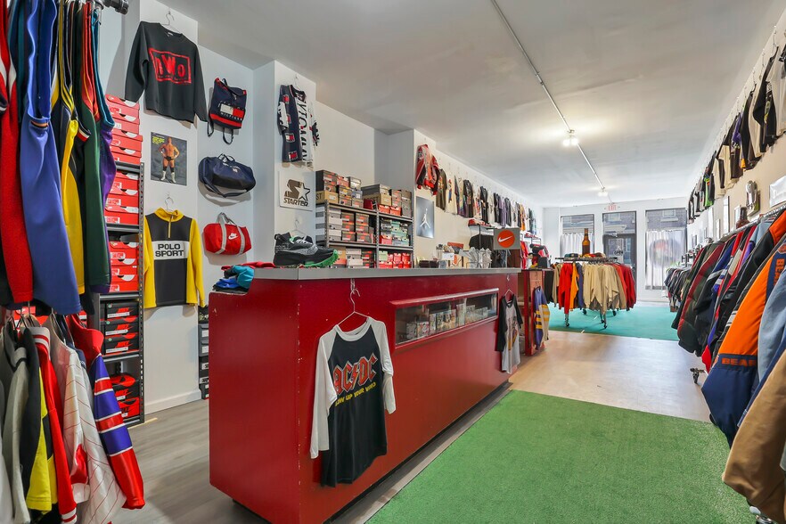 More Photos Of 1555-1563 N 4th St, Columbus Apartments For Sale