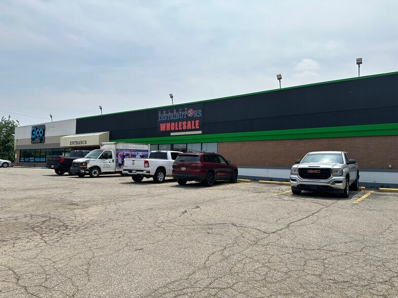 More Photos Of 19100 15 Mile Rd, Clinton Township Storefront For Sale