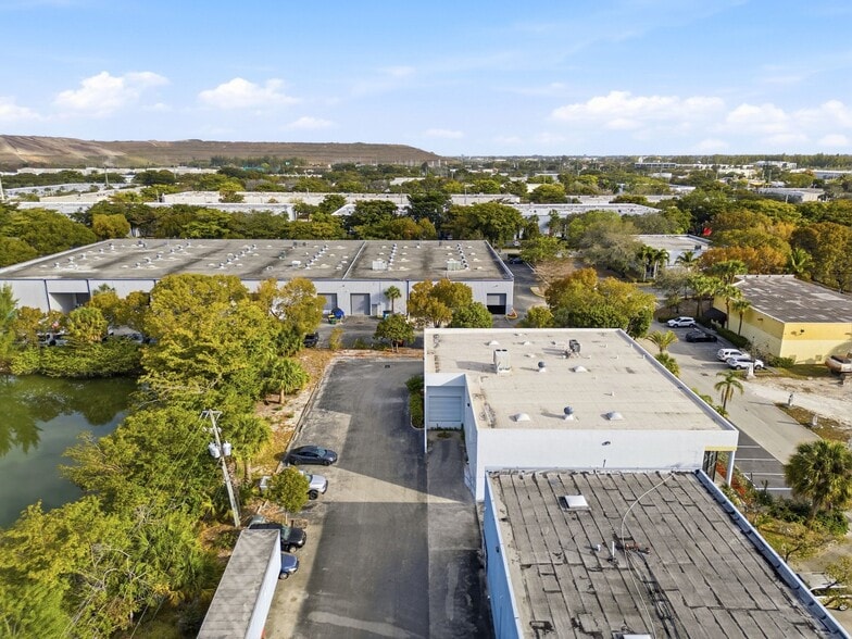 More Photos Of 2891 NW 22nd Ter, Pompano Beach Warehouse For Lease
