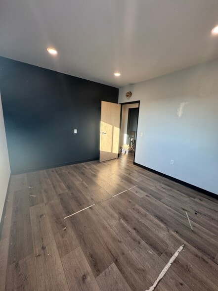 More Photos Of 14707 Fitzhugh Rd, Austin Warehouse For Sale