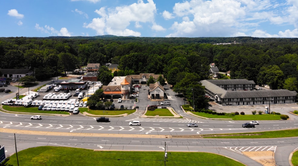 More Photos Of 2655 Cobb Pky NW, Kennesaw Storefront For Sale