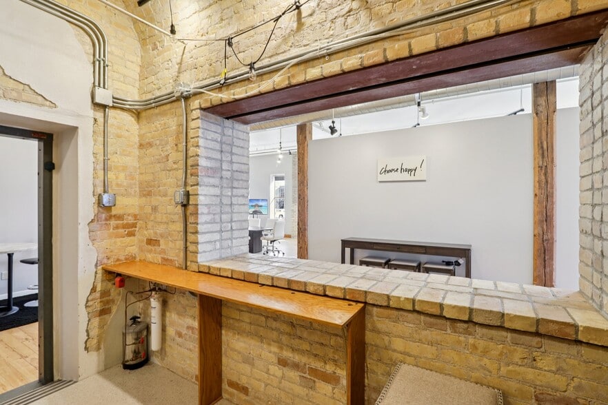 More Photos Of 101 Church St, Lake Mills Loft Creative Space For Sale