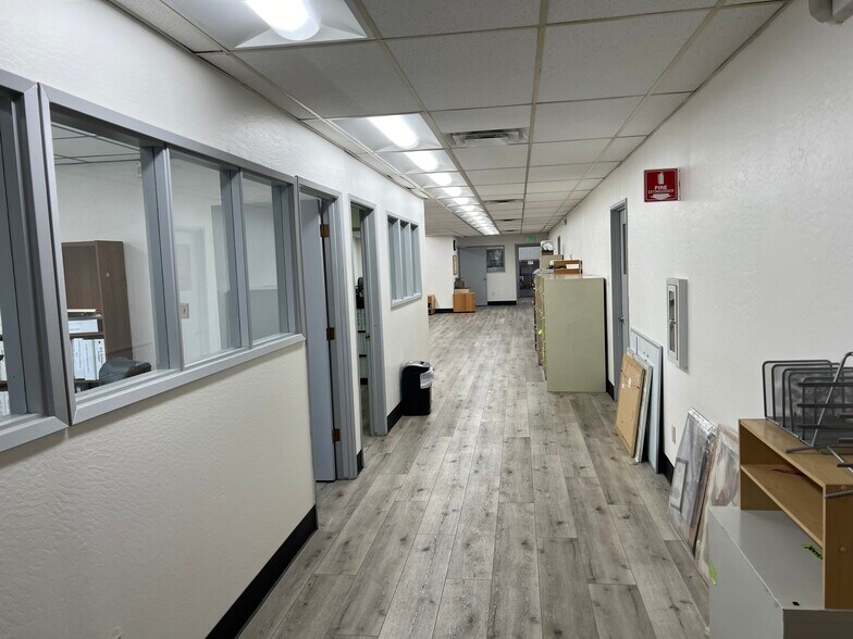 More Photos Of 945 E Lindsay, Stockton Warehouse For Lease