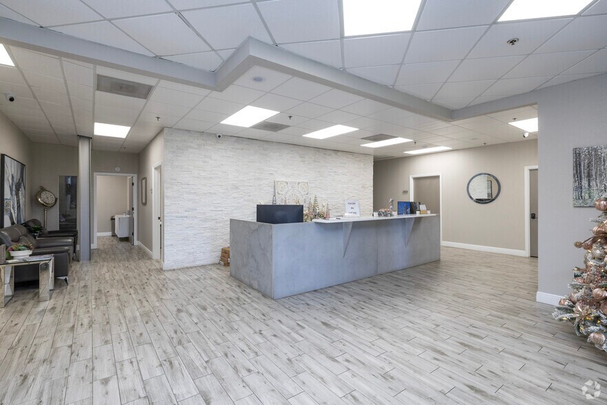 Primary Photo Of 1211 Tech Blvd, Tampa Manufacturing For Lease