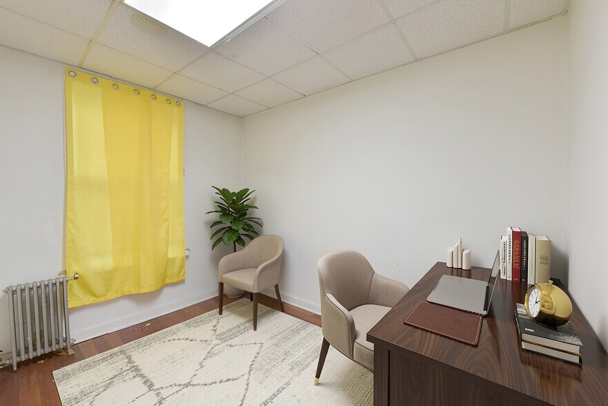More Photos Of 12015 Liberty Ave, South Richmond Hill Storefront Retail Office For Sale