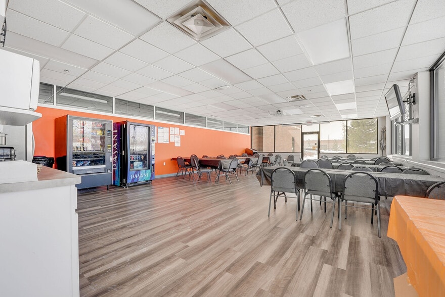More Photos Of 8959 Tyler Blvd, Mentor Manufacturing For Sale