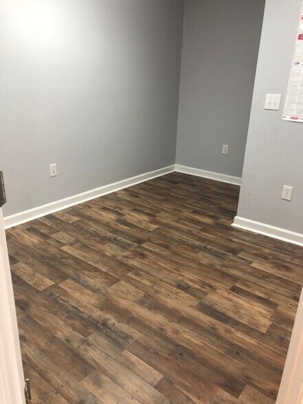 More Photos Of 340-358 S Raleigh St, Holly Springs Office For Lease