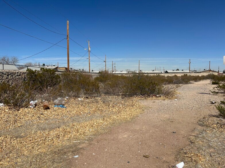 More Photos Of 9000 Railroad Rd, El Paso Land For Sale