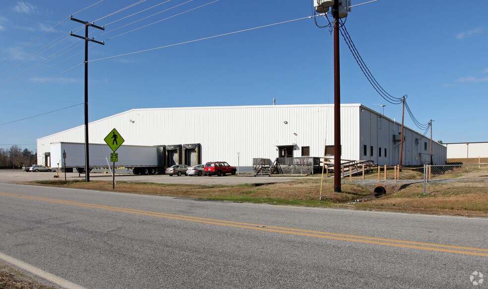 More Photos Of 614 Daniel St, Tarboro Warehouse For Lease