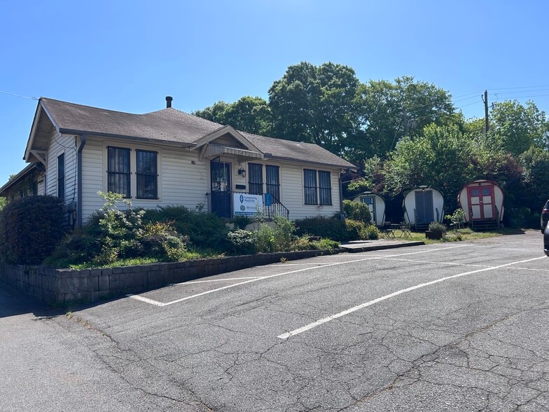 More Photos Of 135 Maple St, Avondale Estates Office For Lease