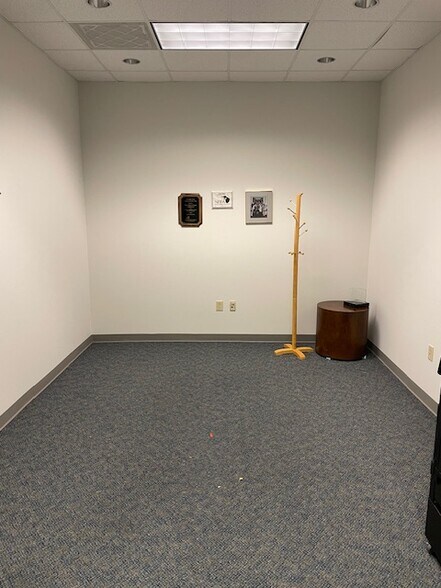 More Photos Of 5621 Departure Dr, Raleigh Light Distribution For Sale