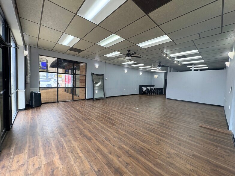 More Photos Of 2277 NW Military Hwy, San Antonio Unknown For Lease