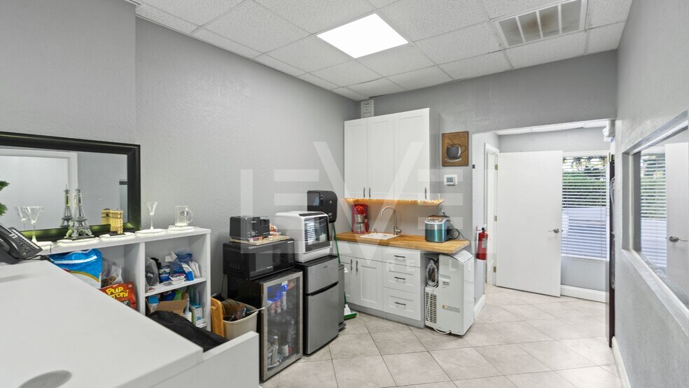 More Photos Of 3015 N Ocean Blvd, Fort Lauderdale Apartments For Sale