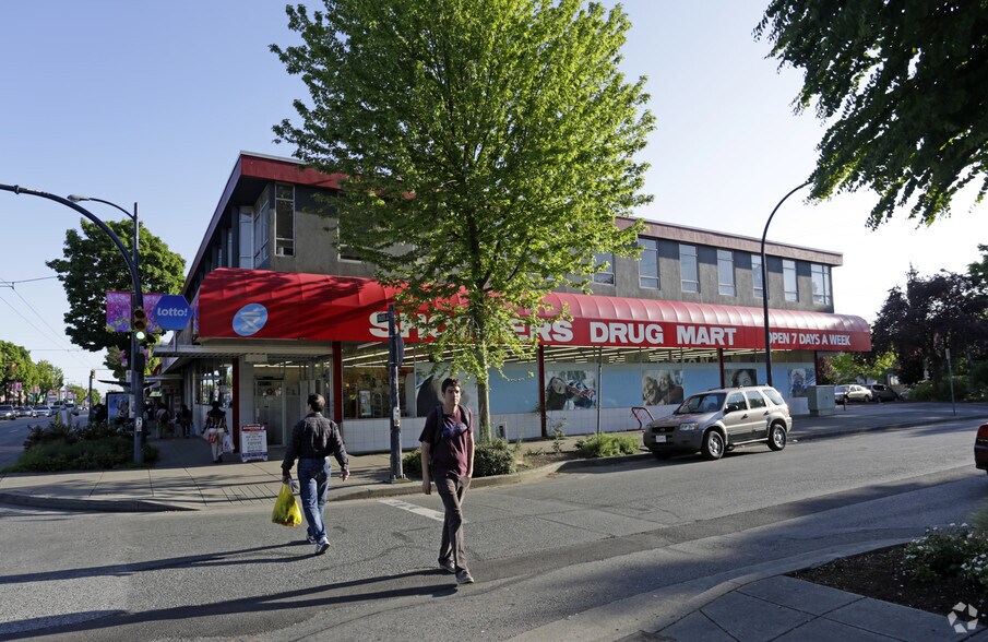 More Photos Of 6305-6325 Fraser St, Vancouver Storefront Retail Office For Lease