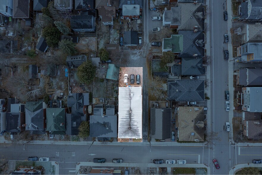 More Photos Of 46 Carlyle Ave, Ottawa Apartments For Sale