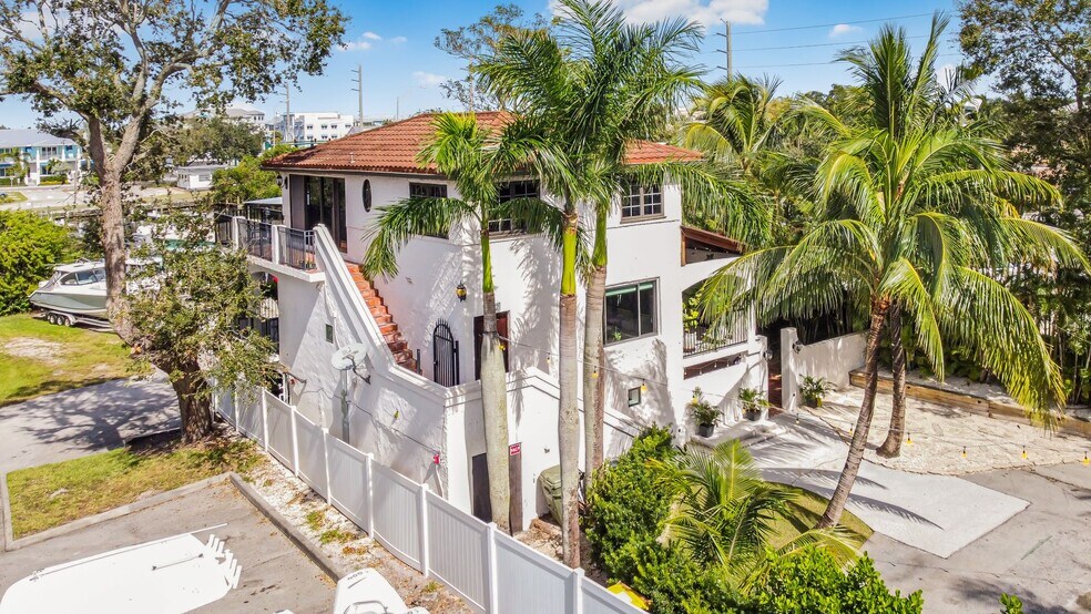 More Photos Of 512 Saint Lucie Crescent, Stuart Apartments For Sale