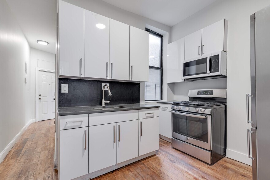 More Photos Of 215 Buffalo Ave, Brooklyn Apartments For Sale
