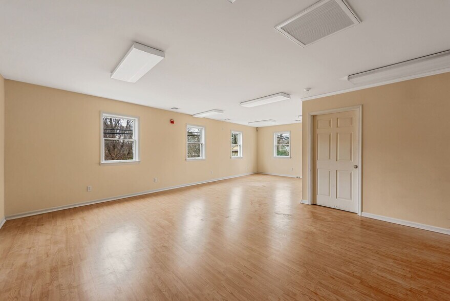 More Photos Of 1360 Montauk Hwy, Mastic Office For Lease