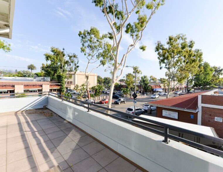 More Photos Of 286-290 Broadway St, Laguna Beach Storefront Retail Residential For Sale