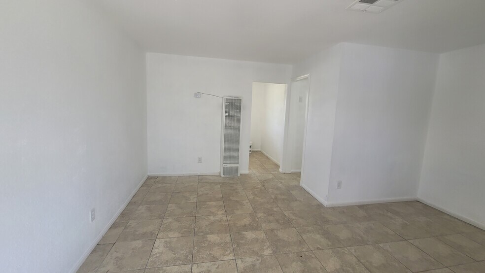 More Photos Of 204 Woodham Ave, Barstow Apartments For Sale