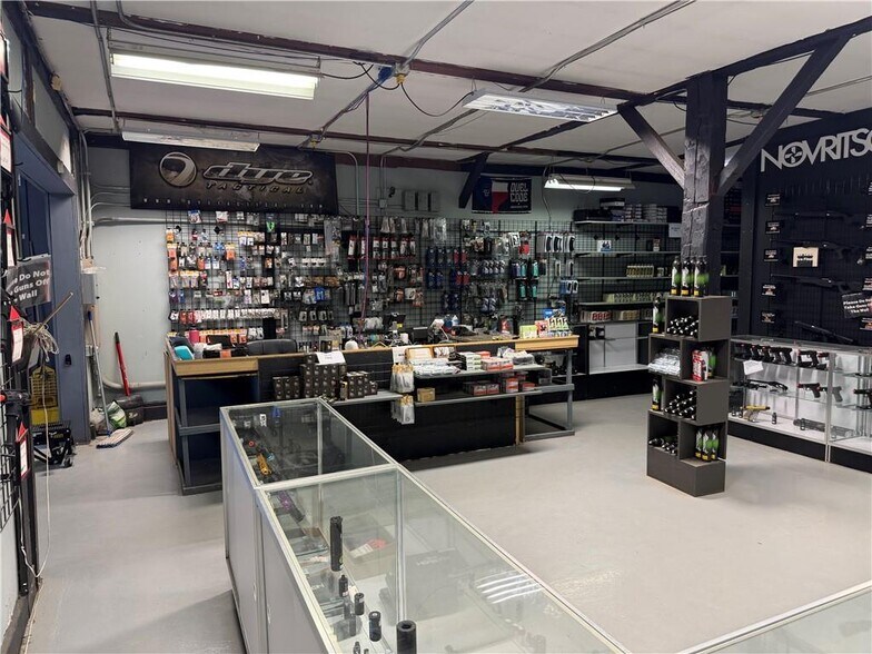 More Photos Of 832 Moscow Rd, Hamlin General Retail For Sale
