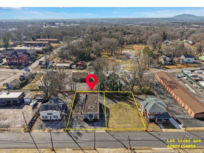 More Photos Of 729 1st Ave SW, Hickory Office For Sale