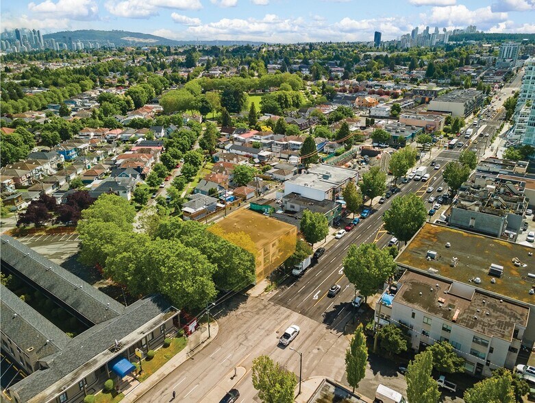 More Photos Of 4580 Sidney St, Vancouver Apartments For Sale