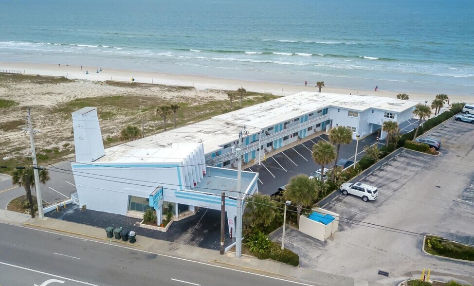 Primary Photo Of 1503 S Atlantic Ave, Daytona Beach Hotel For Sale
