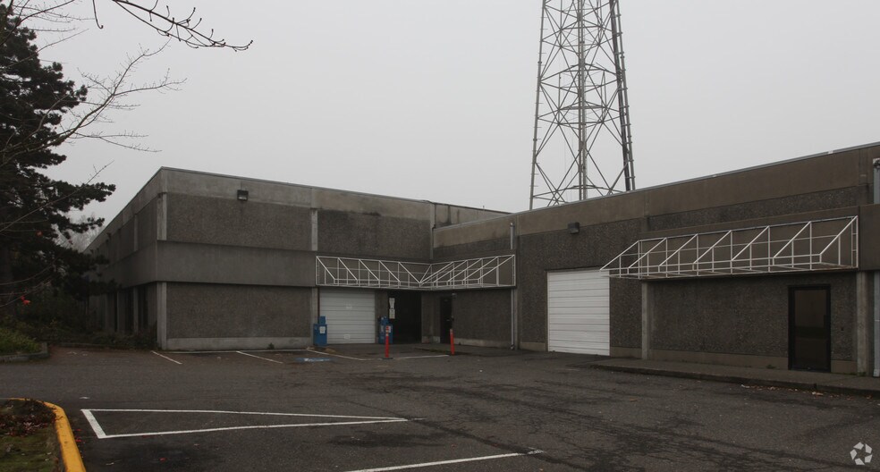 More Photos Of 2316 S State St, Tacoma Flex For Lease