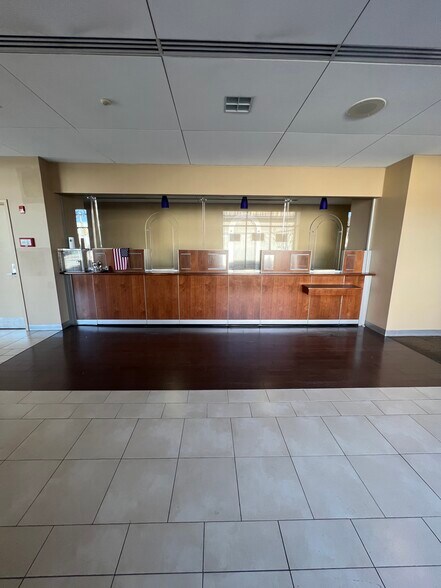 More Photos Of 435-437 Broadway, Bayonne Bank For Lease