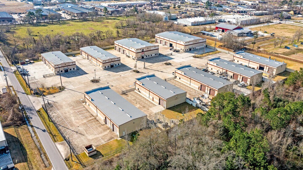 More Photos Of 12625 Haynes Rd, Houston Warehouse For Sale