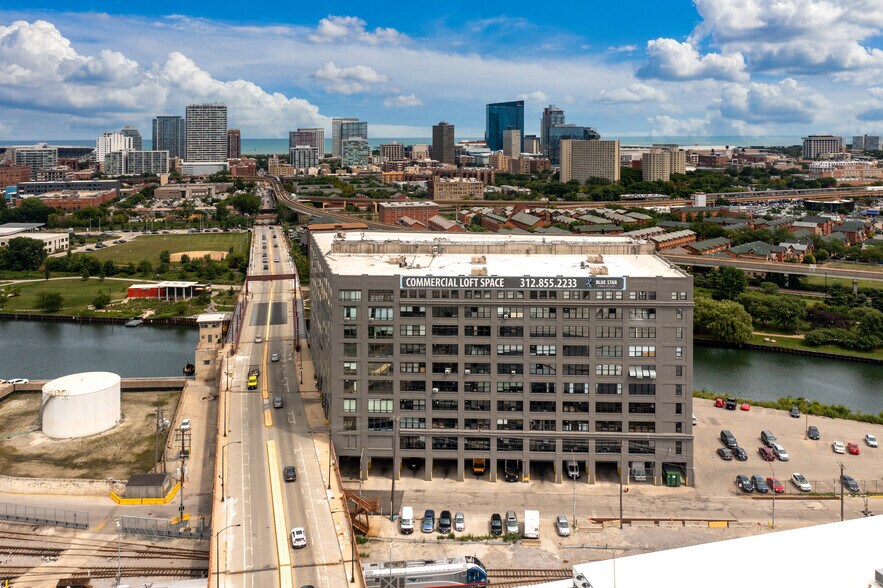 More Photos Of 329 W 18th St, Chicago Light Manufacturing For Lease