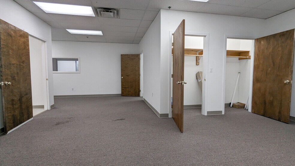 More Photos Of 1795 Boston Post Rd, Guilford Office For Sale