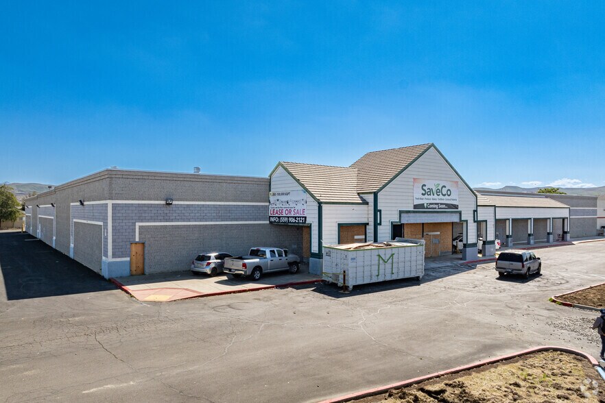 More Photos Of 25 W Polk St, Coalinga General Retail For Lease